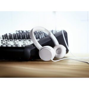 Krvaklapid, Audiohead, valge