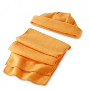 Beanie and scarf set - Image 5